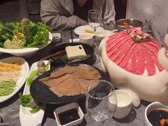 -德天肥牛海鲜火锅(城西银泰店)