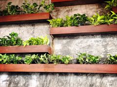 -ROAST coffee & eatery