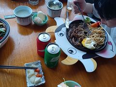 -豪客嘉族·麦尼顿西餐厅(乐福天下店)