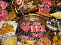 -铭牛烧肉·和牛海鲜自助(高新月牙湖店)