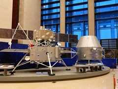 -中国国家博物馆-地上停车场