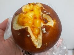 碱水芝士包-红跑车(朝晖店)