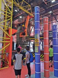 点击看大图 -嗨翻Hi-Fun竞技主题乐园·蹦床团建生日聚会(五棵松华熙店)