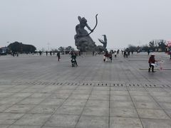 -巴陵广场