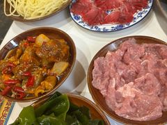 -卤校长老火锅(杨家坪直营店)