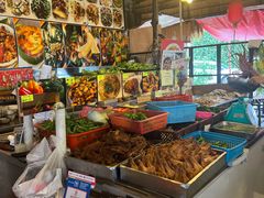 -大树下海鲜饭店