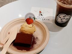 -HUGS coffee(东区店)