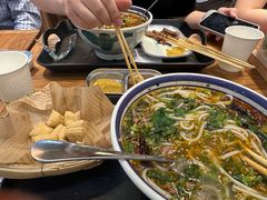 -云阿蛮云南生烫牛肉米线(奉贤路店)