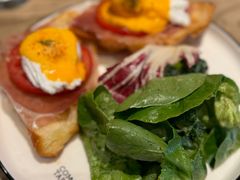 -Common Table · Brunch & Coffee