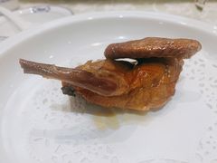 脆皮乳鸽-琼林徽宴(中央门店)
