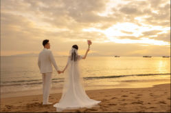-莫兰迪婚纱摄影