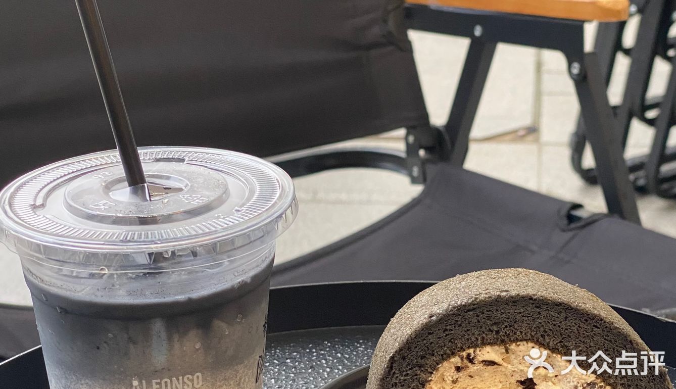 大良新晋半开放式咖啡店☕️暗黑风超酷der⚫️