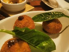 香煎马里兰蟹饼-上海柏悦酒店·世纪100牛排馆