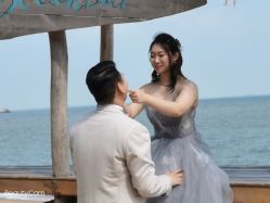 -现代经典婚纱摄影