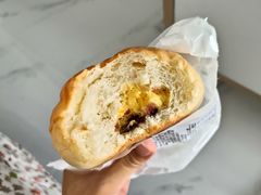 -顶东面包花园·生日蛋糕(世博店)
