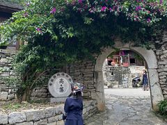 -高荡千年布依古寨旅游景区