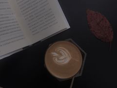 -UNI UNI(环亚凯瑟琳店)