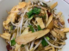 笋肉丝面-里兆打面馆