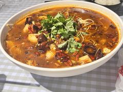 -小山城麻辣香锅(新邻生活广场店)