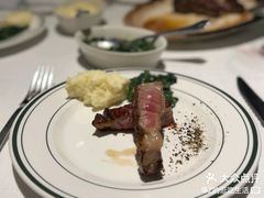 -Wolfgang’s Steakhouse 沃夫冈牛排馆(上海白玉兰广场店)
