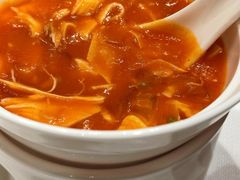 酸汤拆烩鱼头羹-扬州香格里拉·香宫中餐厅