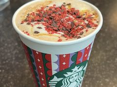新年炫彩厚椰拿铁-星巴克(天津新燕莎奥特莱斯店)