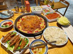 -三个四川人火锅(华联商厦店)