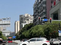 -雅宜酒店(广州黄埔大沙东地铁站店)