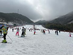 -大别山南武当滑雪场