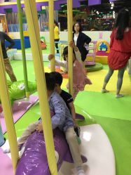 点击看大图 -维佳童话镇演出现场(徐东店)