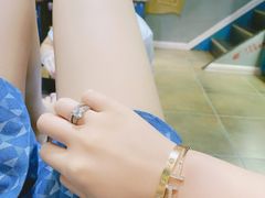 -Tiffany & Co.蒂芙尼
(广州太古汇店)