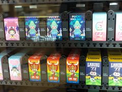 -泡泡玛特POPMART(杭州乐堤港店)