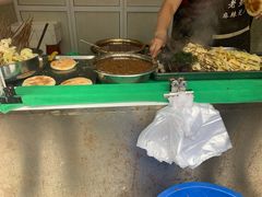 -老鼓楼麻辣烫夹馍