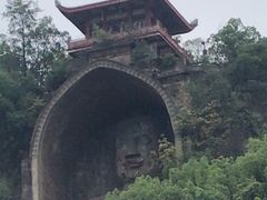 -荣县大佛