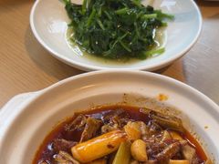 -渝信川菜 · 川味家常菜(财富购物中心店)