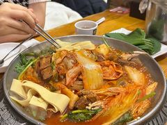 -喇喇排骨火锅·传统韩式脊骨汤(望京西园总店)