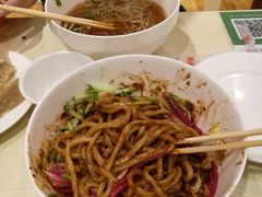 -黑八私房老北京炸酱面