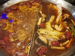 -湊湊火锅·茶憩(杭州湖滨银泰in77店)