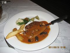 牛排配松露汁-成桂西餐厅·42年的味道(五大道疙瘩楼店)