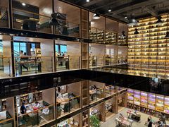 -半山书局(新世纪商城店)