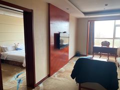 -兴芮温泉度假区