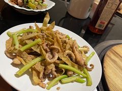 -人民公社铁锅炖·东北菜(卫国道店)