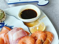 -亚洲国际大酒店·云顶阁旋转自助餐厅