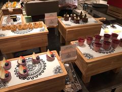 -华邑酒店·鲜艳全日自助餐厅