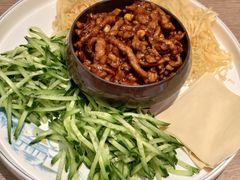 辛盘京酱肉丝-满园烤鸭·春饼(太原街万达店)