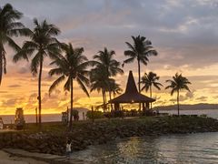 -Sunset Bar(丹绒亚路香格里拉店)