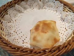 馕坑烤包子-巴扎美食·新疆菜·西域歌舞表演餐厅(新疆大厦店)