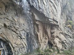-抱龙峪