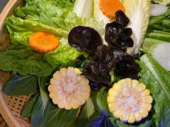 -尚尚仙·酸汤猪手·猪肚鸡火锅(华联万柳购物中心店)