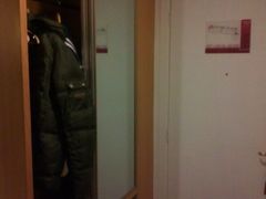 门-白玉兰酒店(上海田子坊马当路地铁站店)